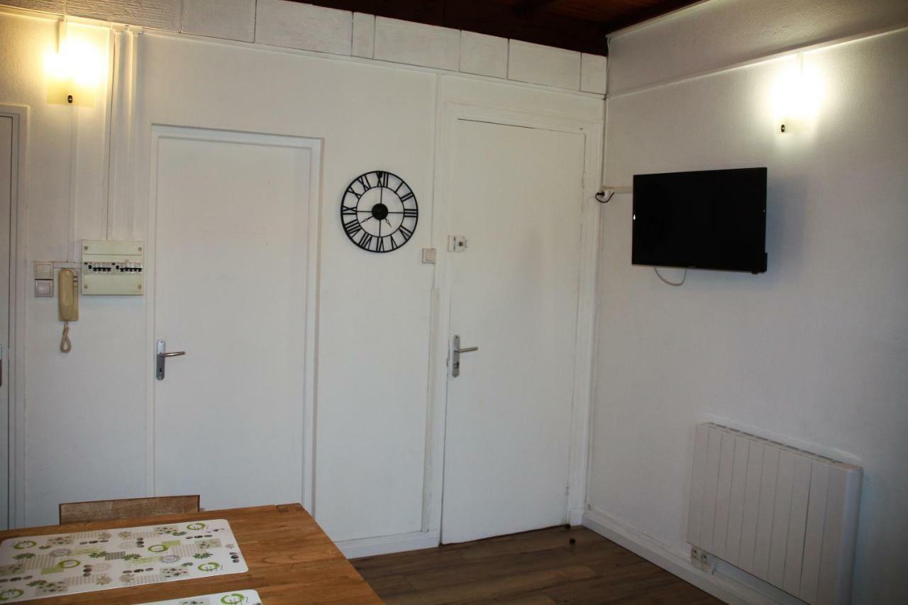 Welcome Calais Centre St Pierre Fontinettes Екстер'єр фото